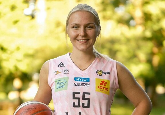 Portrait von Jessika Schiffer