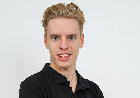 Portrait von Tim Hellwig