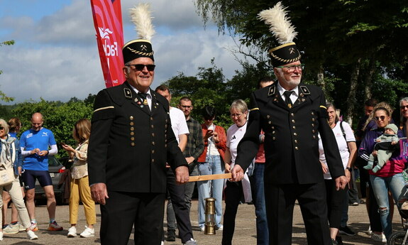 Teilnehmergruppe des Fackellaufes zu den Special Olympics Nationalen Spielen